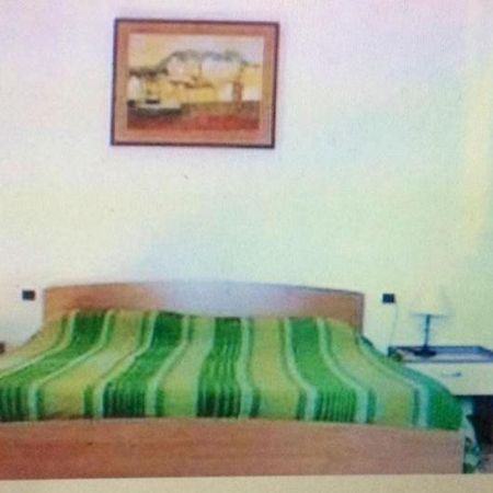 Villa Residenza Via Roma 3 La Maddalena  Zimmer foto