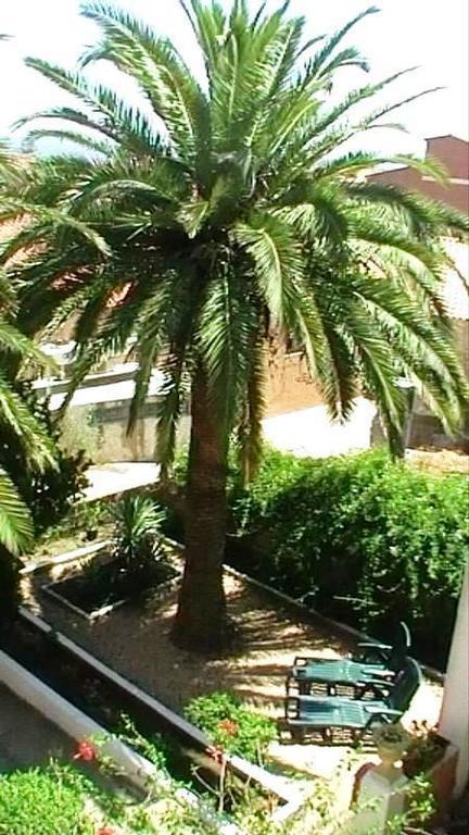 Villa Residenza Via Roma 3 La Maddalena  Zimmer foto